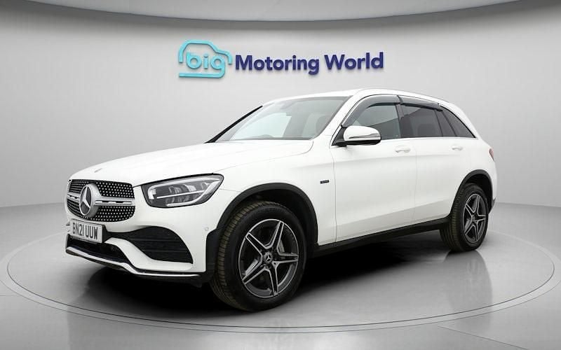 Second-hand Mercedes GLC300e AMG line 306 CP (225 kW) 2022 Break
