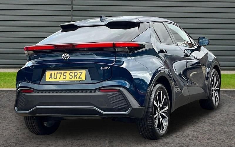 Used Toyota C-HR Design 140 HP (102 kW) 2025 Blue SUV