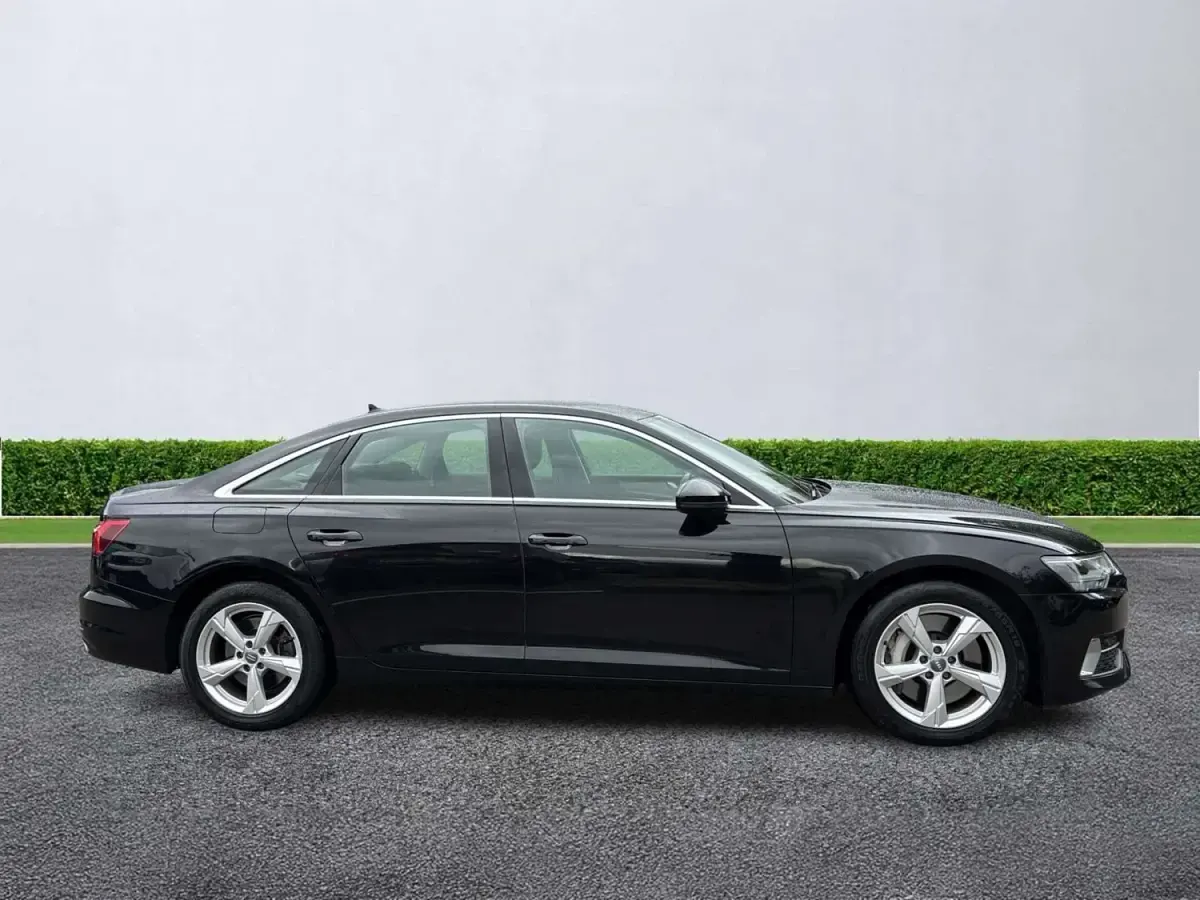 Begagnad Audi A6 Sport 2020 Svart Sedan
