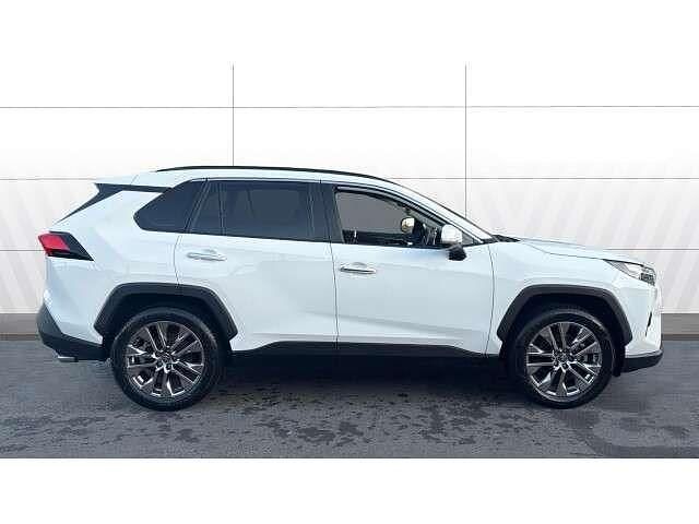 Used Toyota RAV4 Hybrid 214 HP (157 kW) 2022 White SUV
