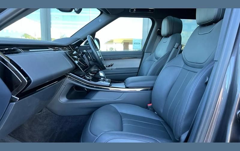 Used Land Rover Range Rover Sport SE Dynamic 300 HP (220 kW) 2023 Premium metallic  charente grey SUV