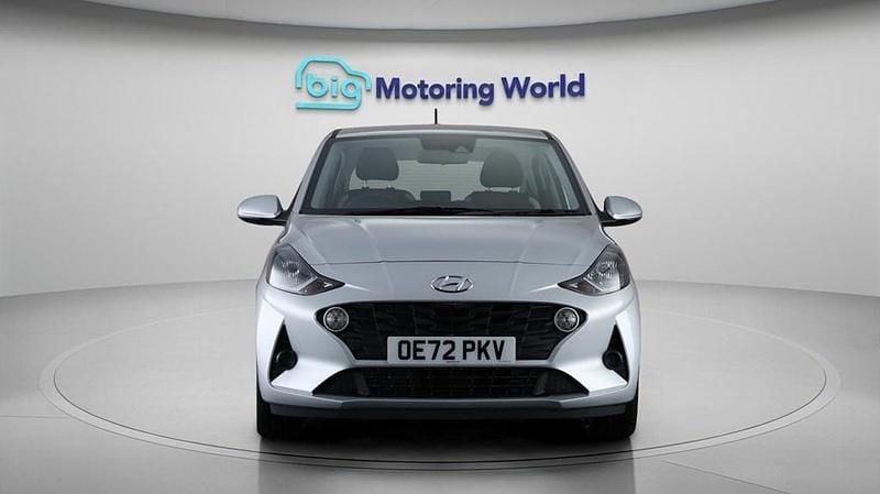 Used Hyundai i10 SE 84 HP (61 kW) 2023 Grey Hatchback