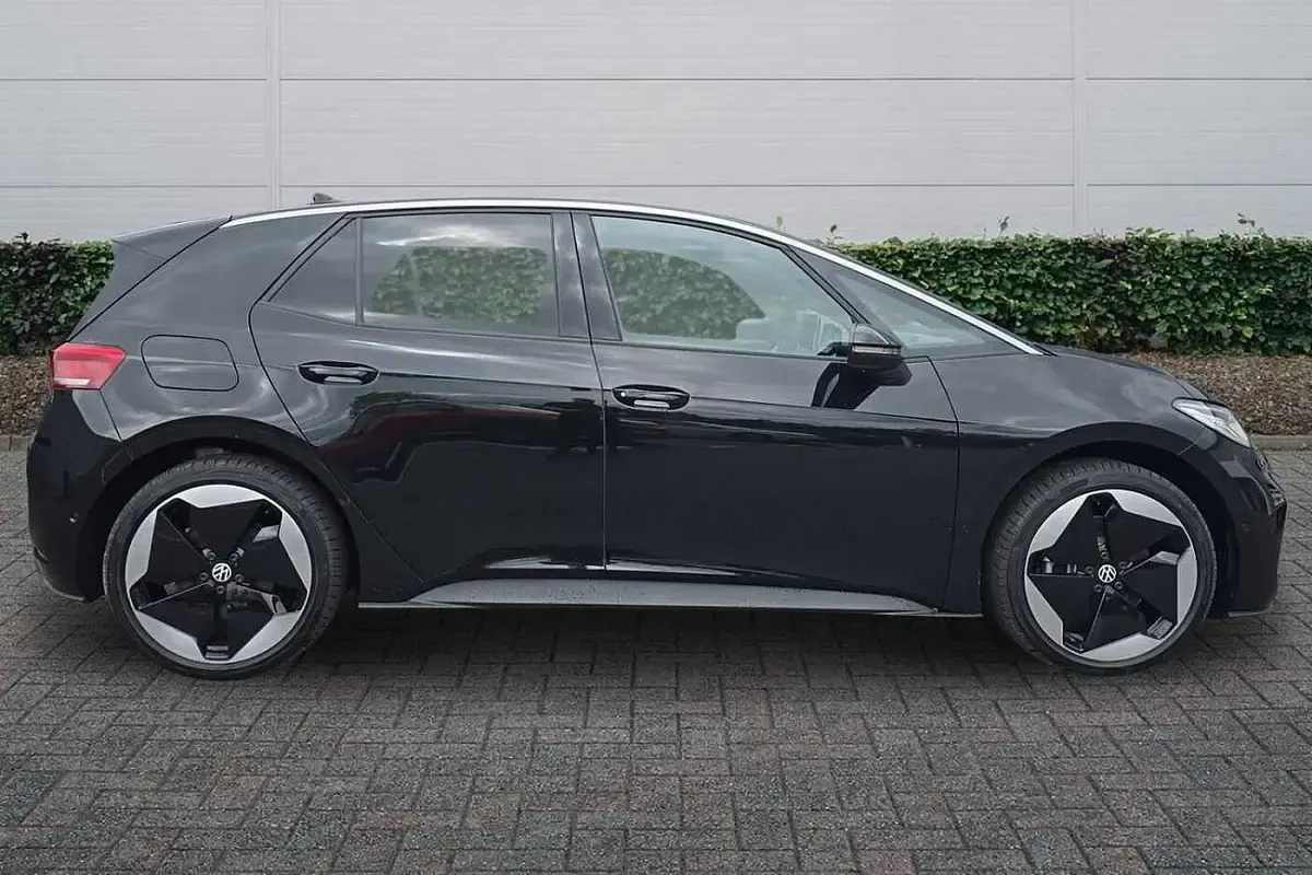 New VW ID.3 Pro 150 kW (204 HP) 2026 Grenadilla black Hatchback