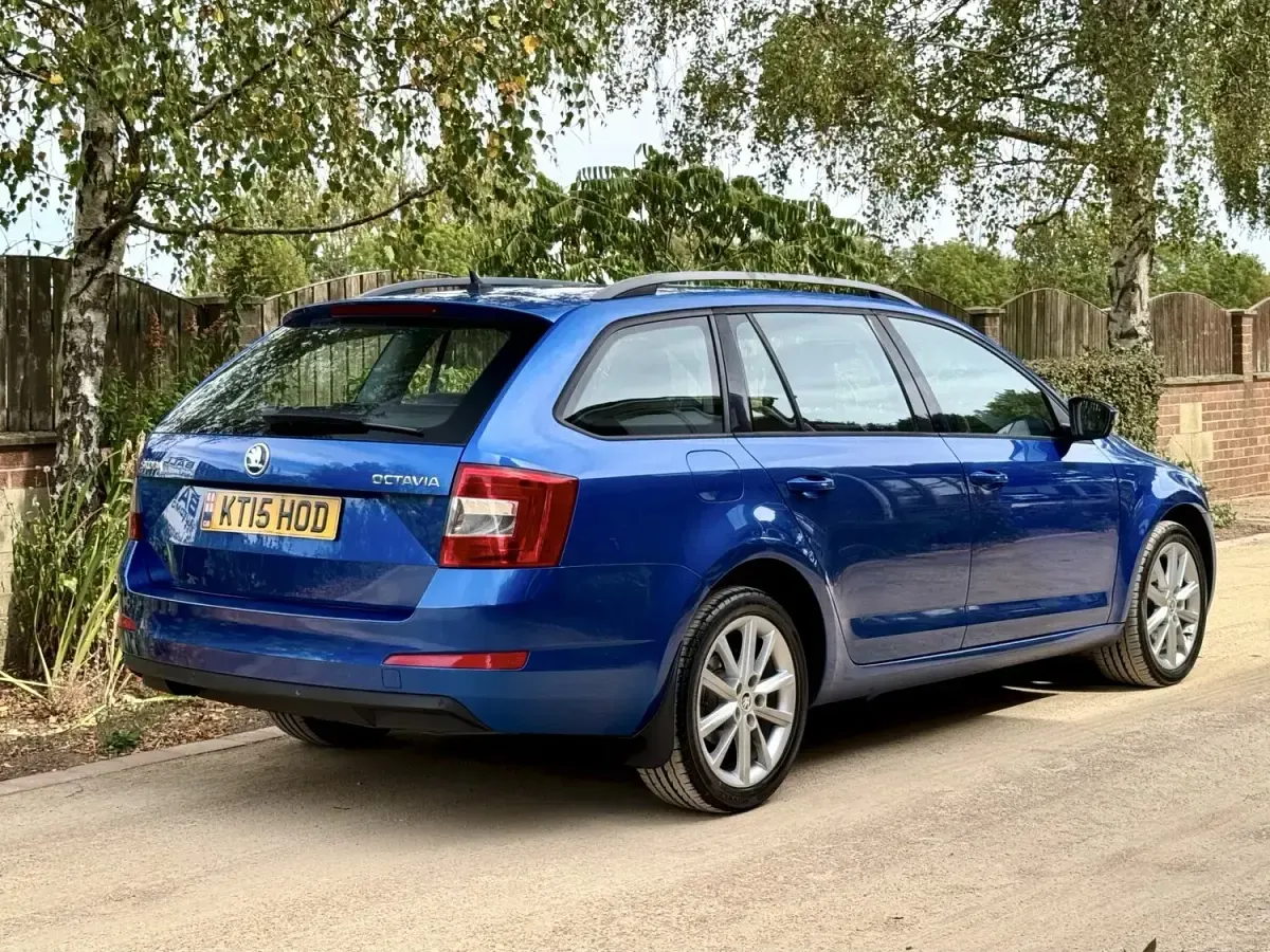 Used Skoda Octavia Elegance 2015 Blue Estate