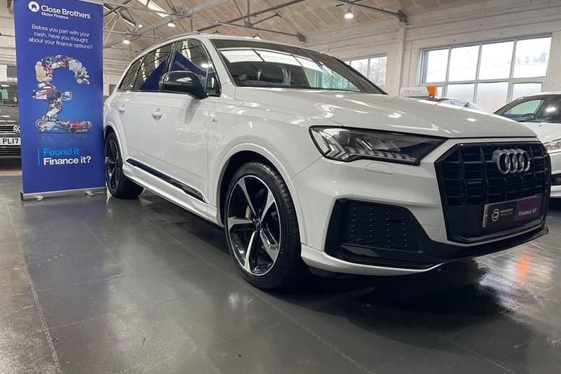 Used Audi Q7 Black Edition 286 HP (210 kW) 2021 White SUV