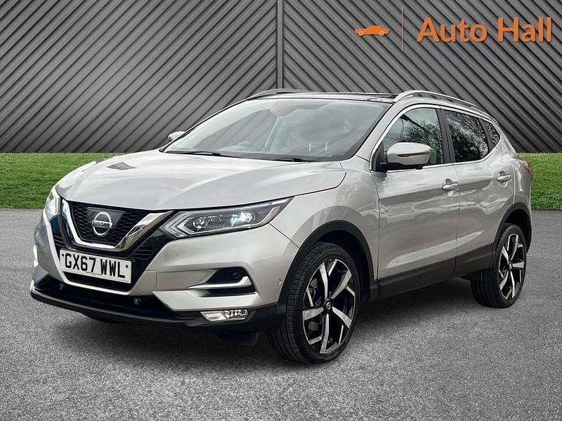 Used Nissan Qashqai S 115 HP (84 kW) 2017 Silver SUV