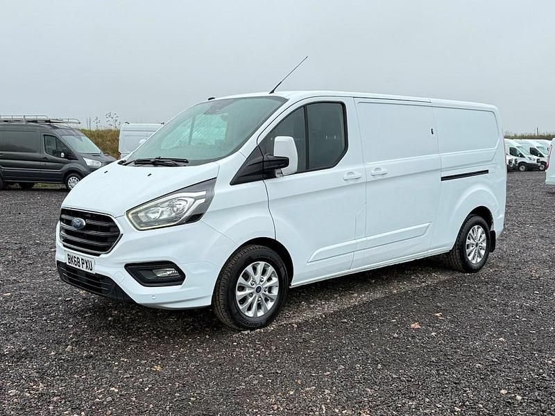 Used Ford Transit Custom Limited 130 HP (95 kW) 2018 White Van