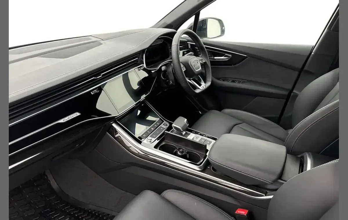 Used Audi Q7 Black Edition 281 HP (206 kW) 2026 White SUV