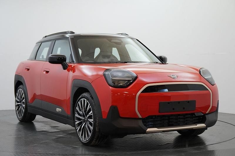 Red Used 2025 Mini Aceman SUV | £30,900 (Fair price) - Image 1/4