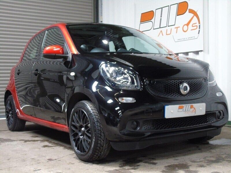 Red Used 2018 Smart ForFour Premium Hatchback | £6,495 (Fair price) - Image 1/4