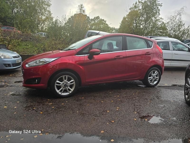 Used Ford Fiesta Zetec 2016 Red Hatchback