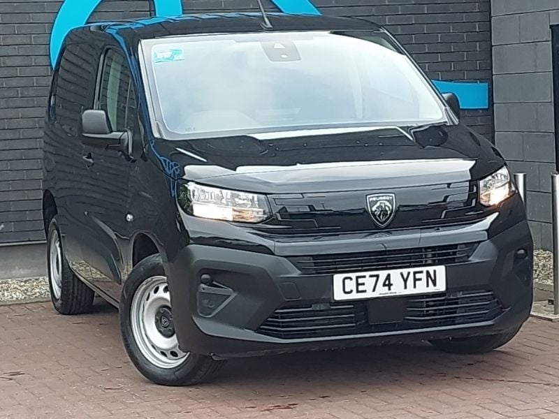 Black Used 2024 Peugeot Partner MPV | £14,998 (Fair price) - Image 1/4