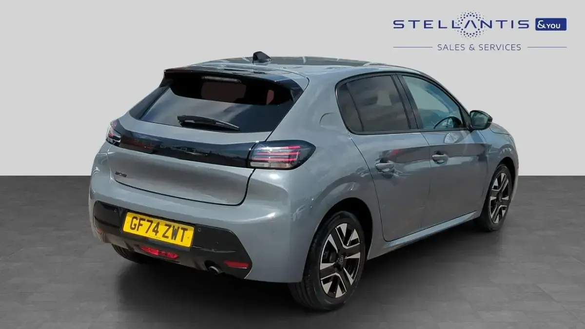 Used Peugeot 208 Allure 99 HP (72 kW) 2024 Grey Hatchback