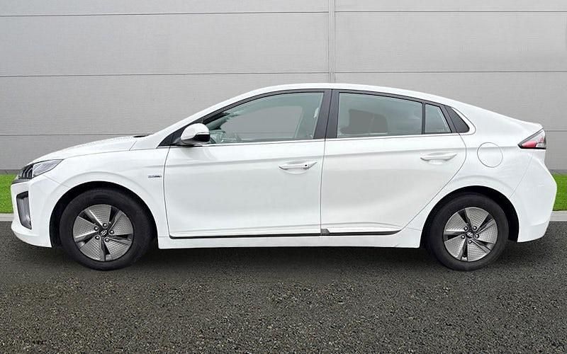 Used Hyundai Ioniq Premium 141 HP (103 kW) 2022 Hatchback