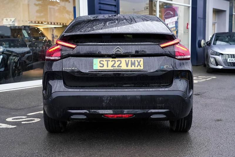 Used Citroën e-C4 100 kW (136 HP) 2022 Black Hatchback