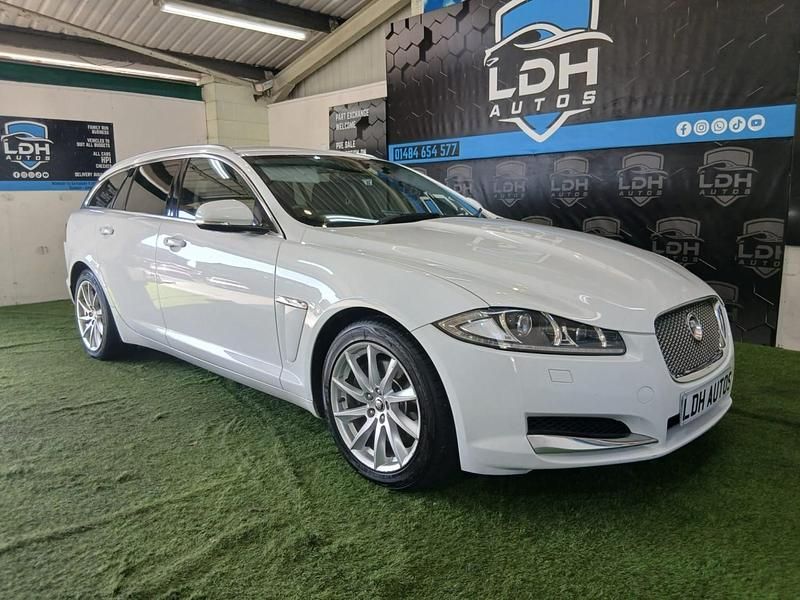 Used Jaguar XF Premium Luxury 2013 White Estate