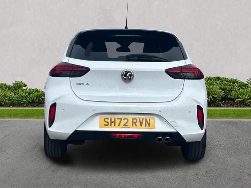 Second-hand Vauxhall Corsa GS Line 130 CP (95 kW) 2022 Alb Hatchback