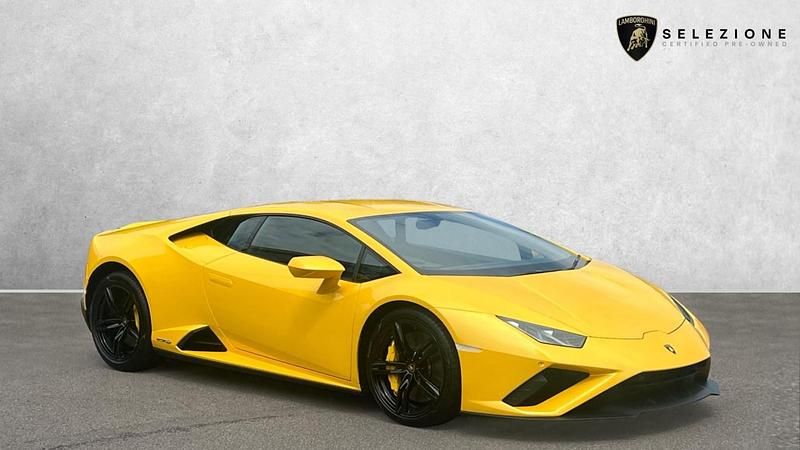 Yellow Used 2022 Lamborghini Huracán Coupe | £174,990 (Fair price) - Image 1/4