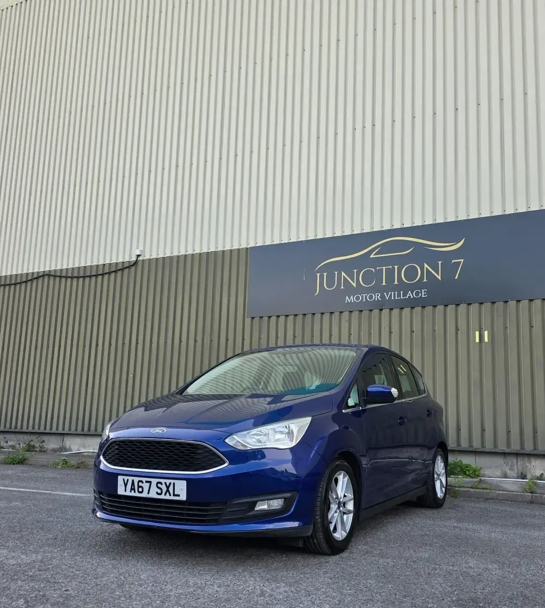 Used Ford C-MAX Zetec 125 HP (91 kW) 2018 Blue MPV