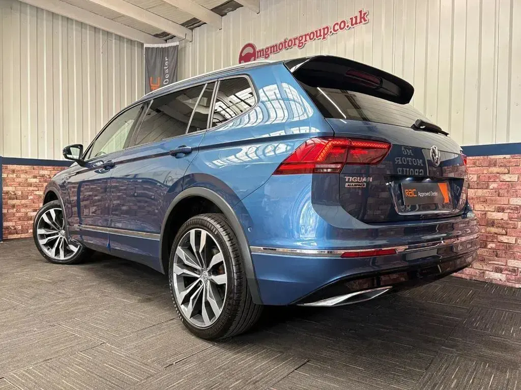 Used VW Tiguan Allspace R-line 150 HP (110 kW) 2021 Blue SUV