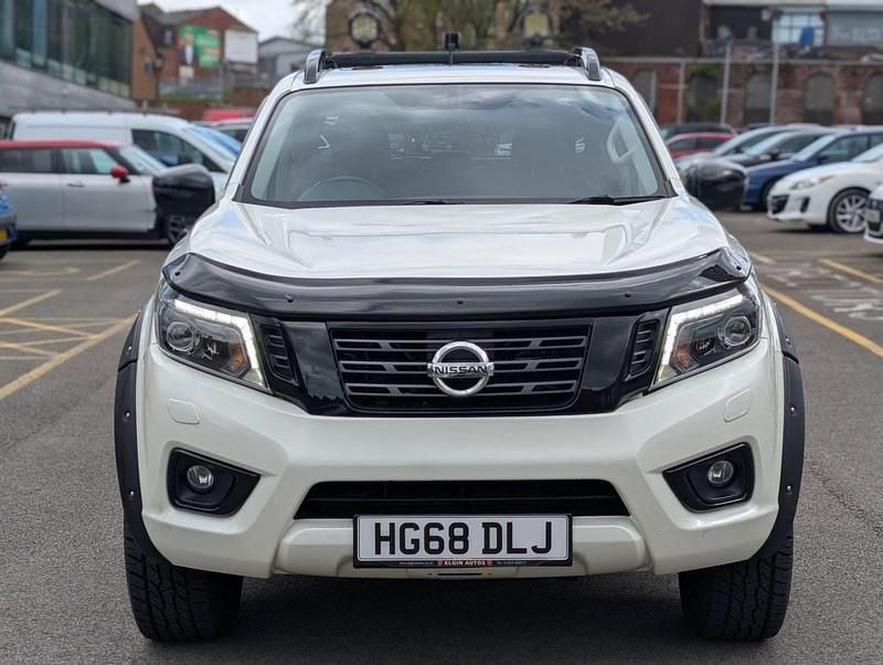 Used Nissan Navara N-Guard 190 HP (139 kW) 2018 White Pickup