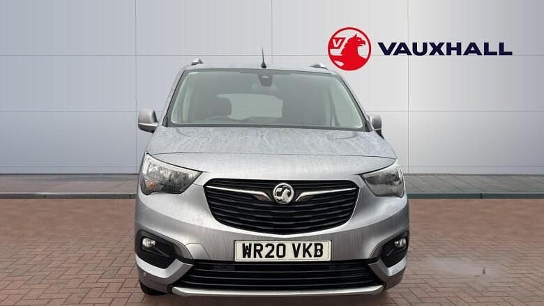 Used Vauxhall Combo Elite 131 HP (96 kW) 2020 Estate