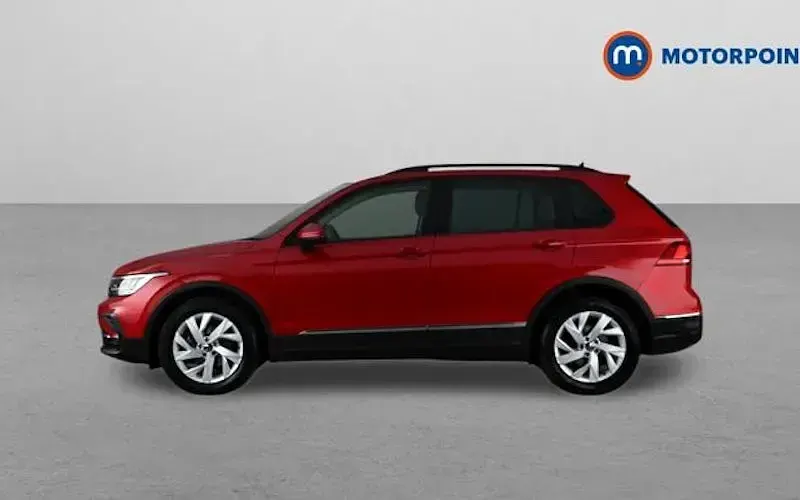 Used VW Tiguan Life 150 HP (110 kW) 2022 Red SUV
