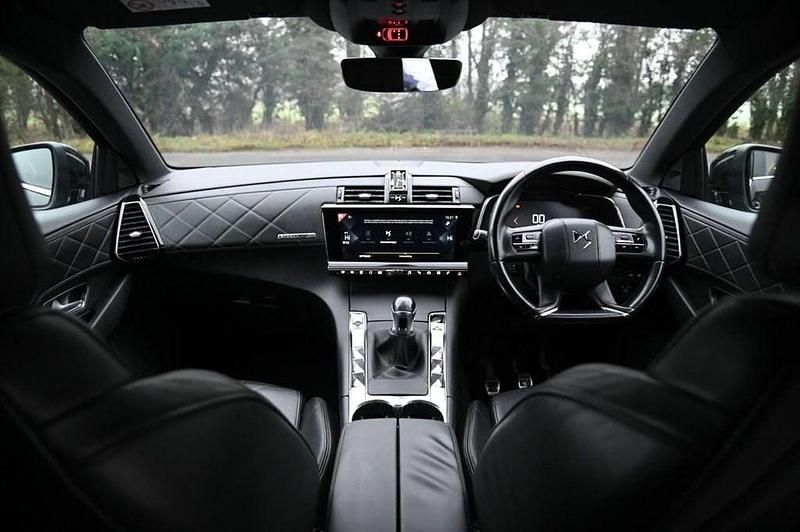 Used DS Automobiles DS7 Crossback Prestige 130 HP (95 kW) 2018 Black SUV