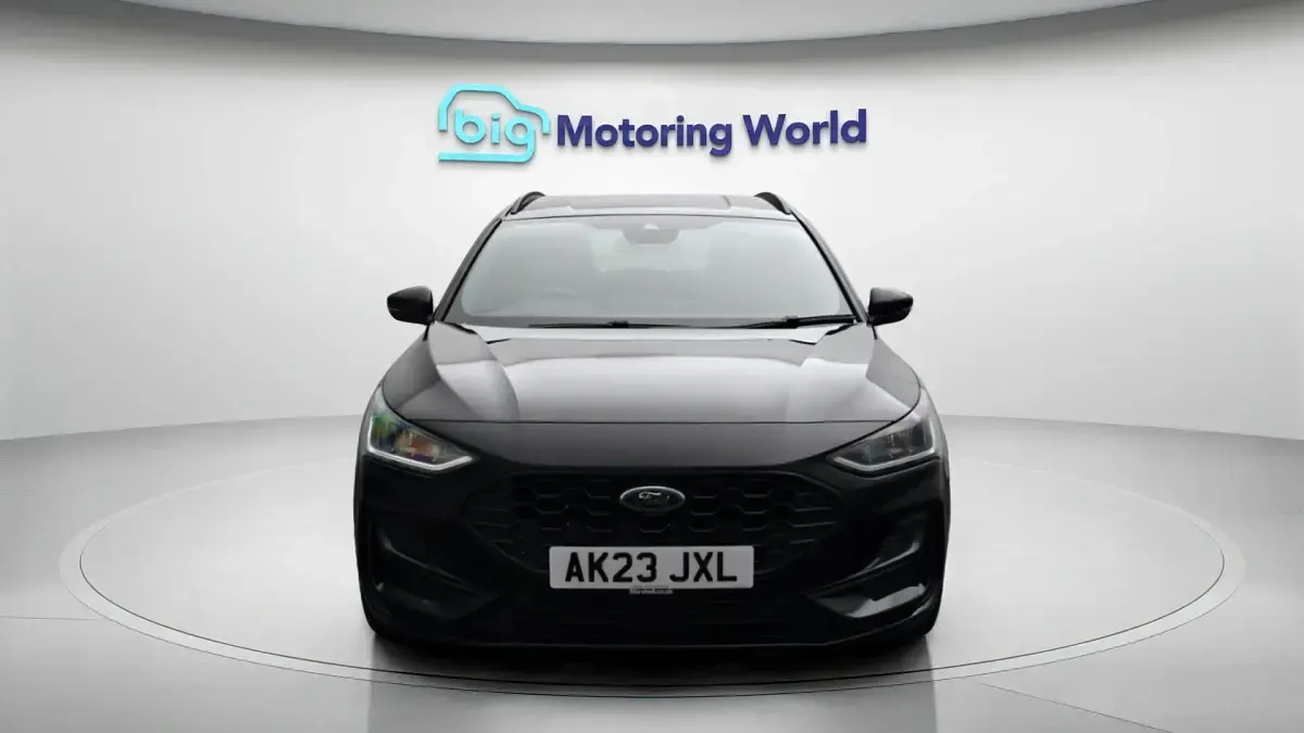 Used Ford Focus ST-Line X 125 HP (91 kW) 2023 Black Estate