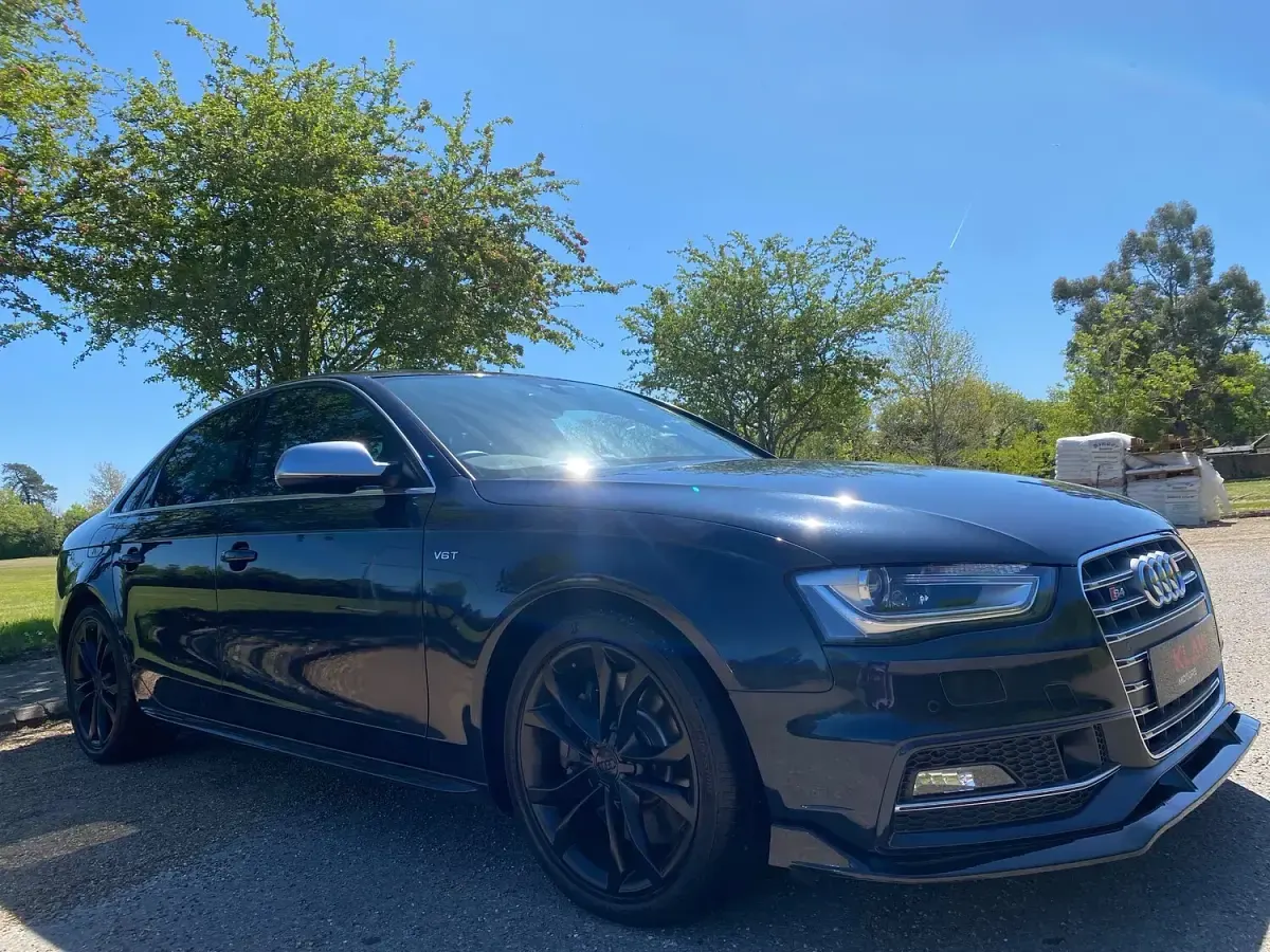 Used Audi S4 Sport 333 HP (244 kW) 2015 Blue Sedan