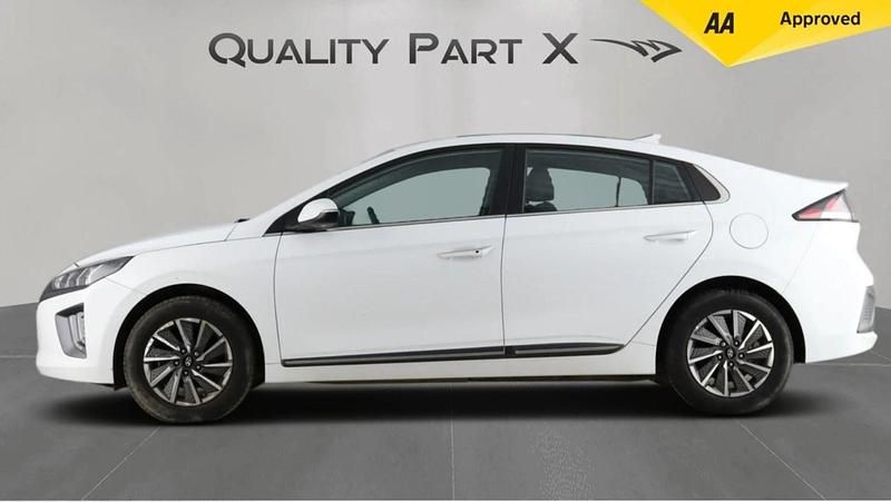 Used Hyundai Ioniq Premium 100 kW (136 HP) 2022 White Hatchback