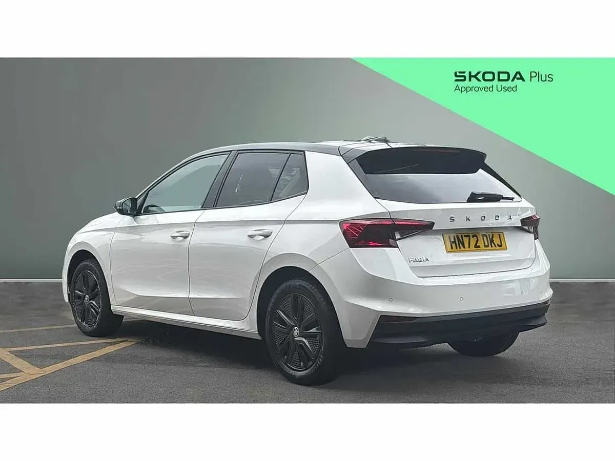 Used Skoda 110 R Colour Edition 81 HP (59 kW) 2022 Candy white black magic pearl effect Hatchback