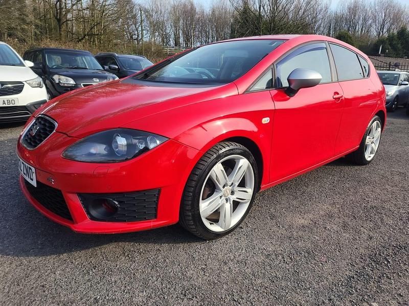 Used Seat Leon FR 170 HP (125 kW) 2012 Red Hatchback