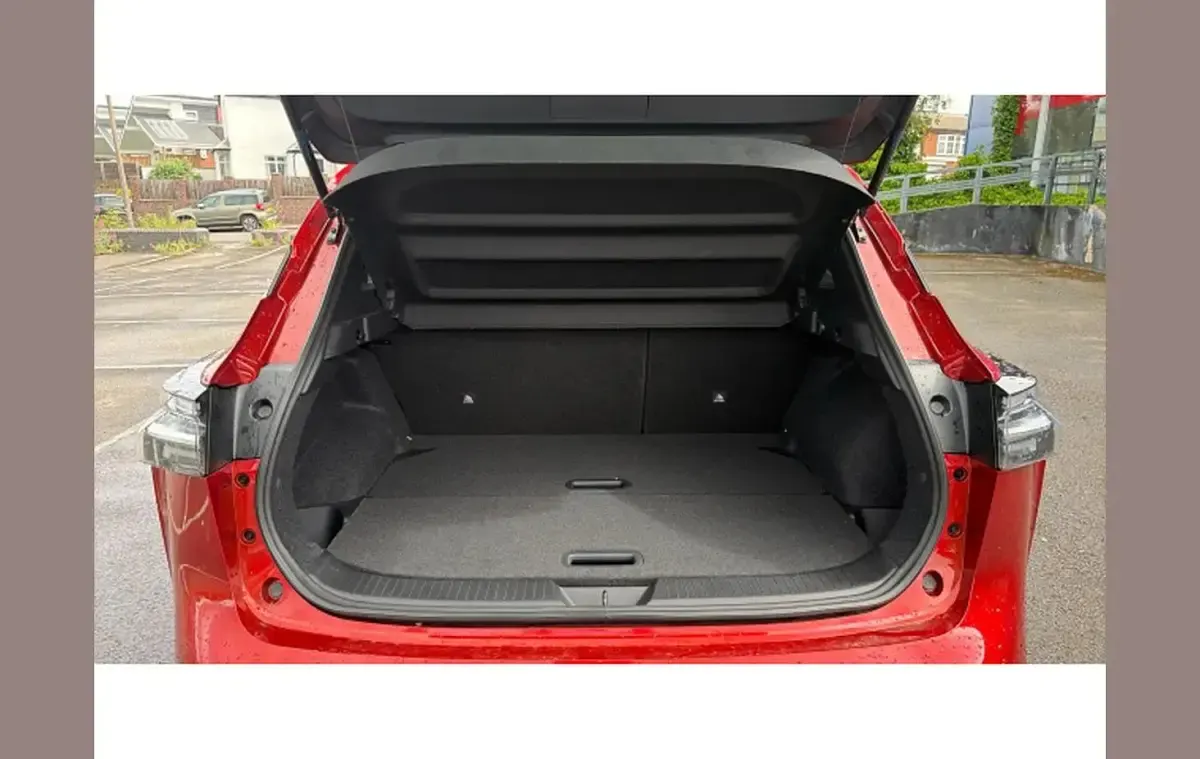 Used Nissan Qashqai N-Connecta 138 HP (101 kW) 2025 Red SUV