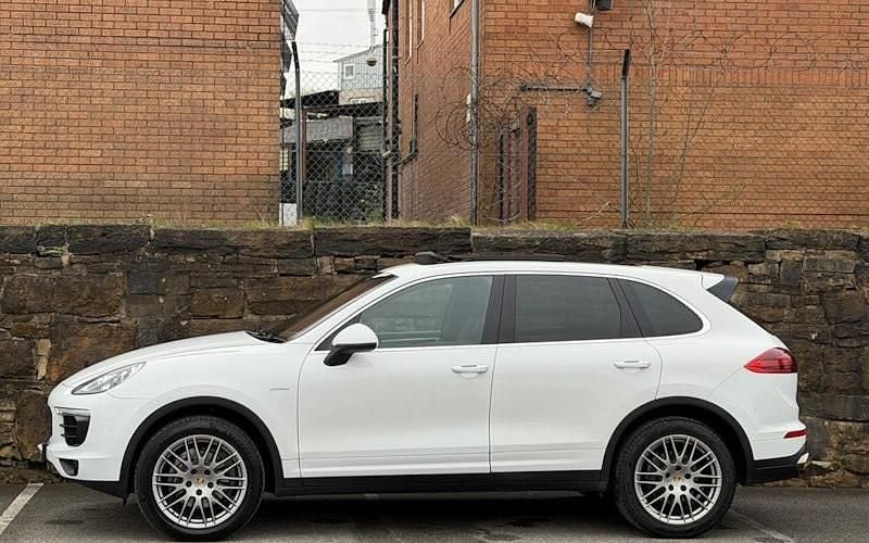 Used Porsche Cayenne 262 HP (192 kW) 2017 SUV