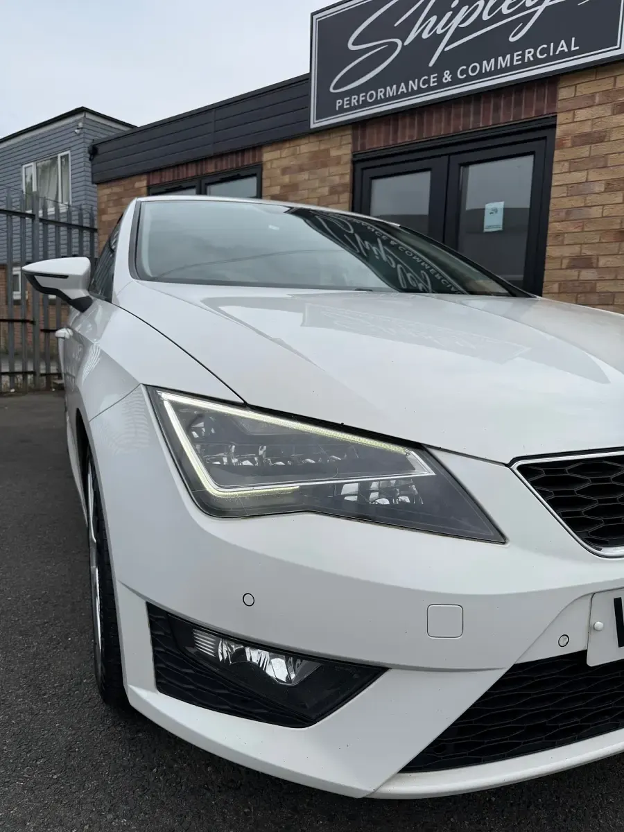 Used Seat Leon FR 2014 White Hatchback