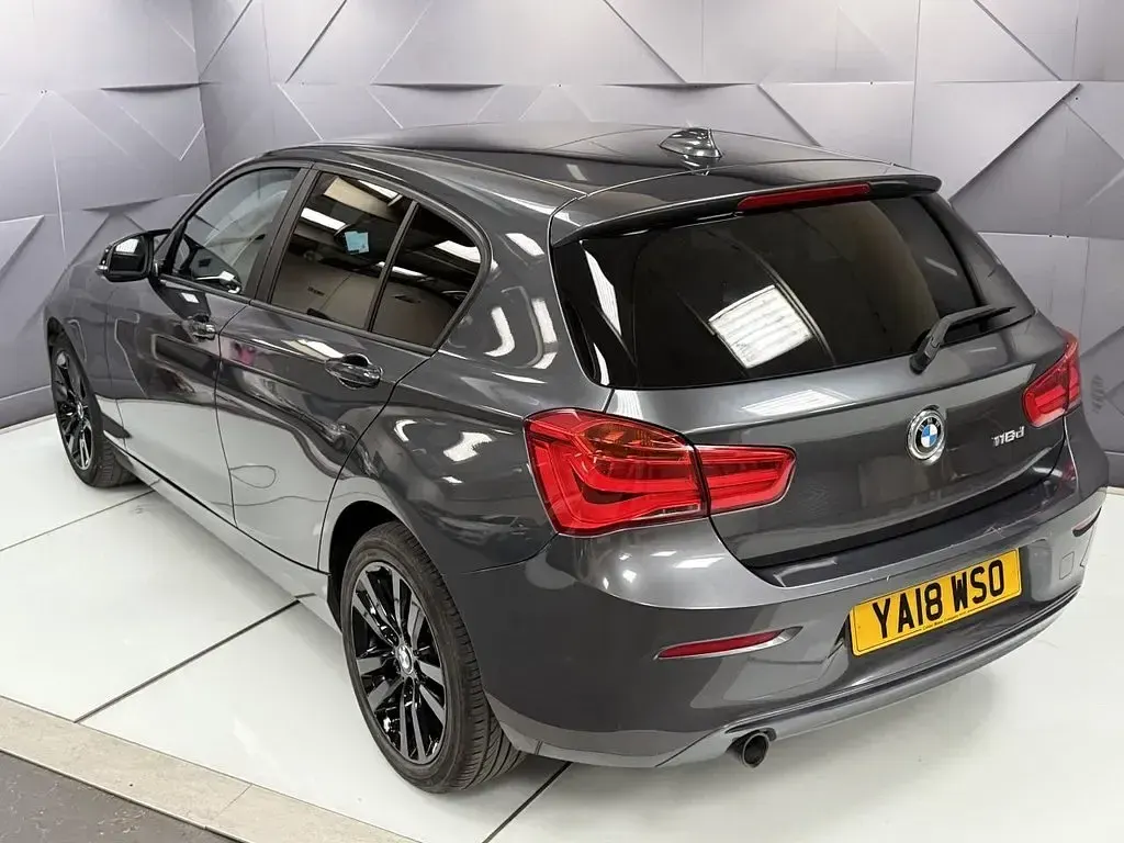 Used BMW 118 Sport Line 150 HP (110 kW) 2018 Grey Hatchback