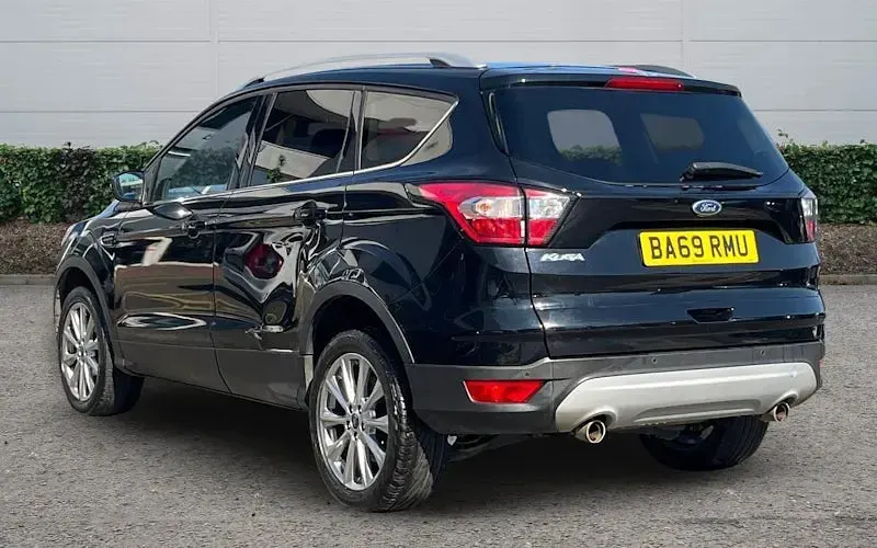 Used Ford Kuga Titanium 150 HP (110 kW) 2019 Black SUV