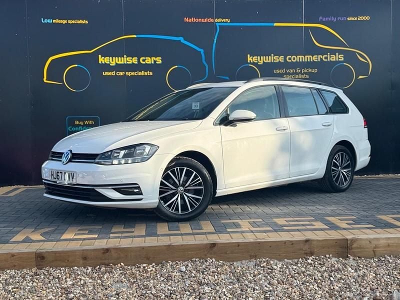 White Used 2017 VW Golf VII SE Estate | £10,990 (Fair price) - Image 1/4
