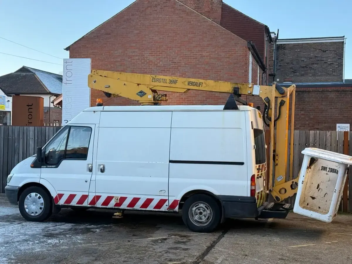 Begagnad Ford Transit 2001 Vit