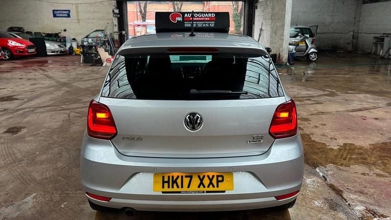 Used VW Polo Edition 90 HP (66 kW) 2017 Silver Hatchback
