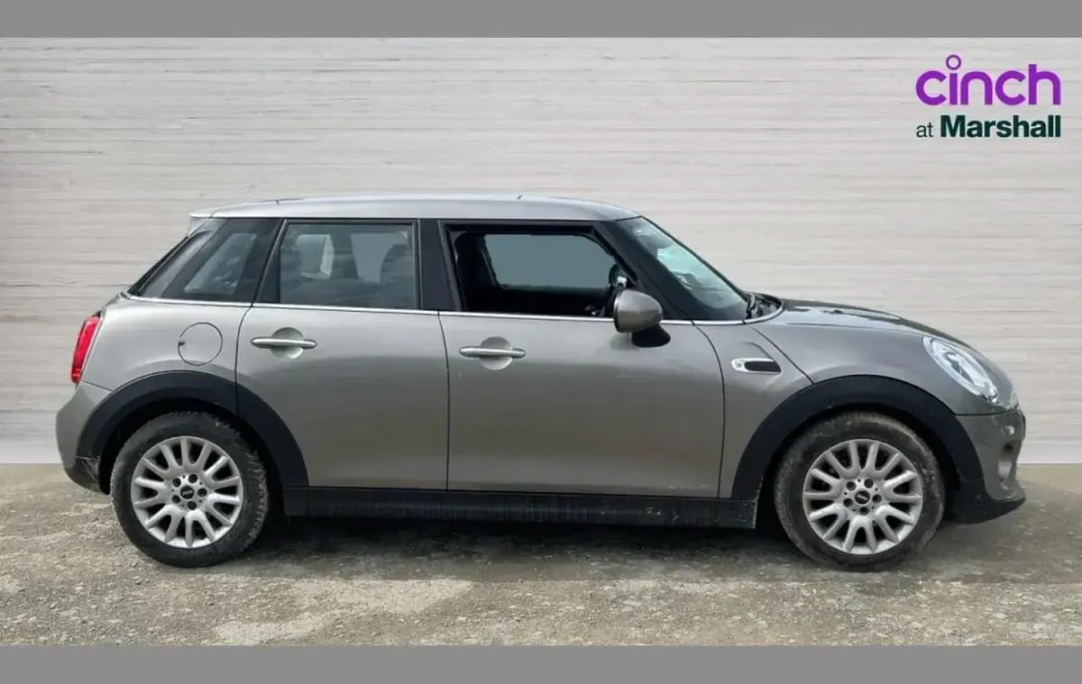 Used Mini Cooper D 113 HP (83 kW) 2018 Silver Hatchback