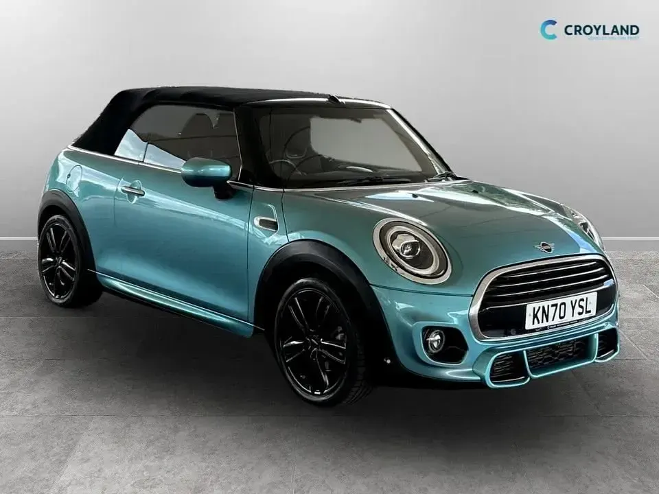 Usado Mini Cooper Cabriolet Sport 136 CV (100 kW) 2020 Azul Descapotable