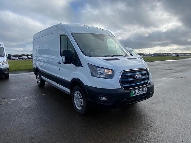 Used Ford Transit Trend 197 kW (269 HP) 2022 White Van
