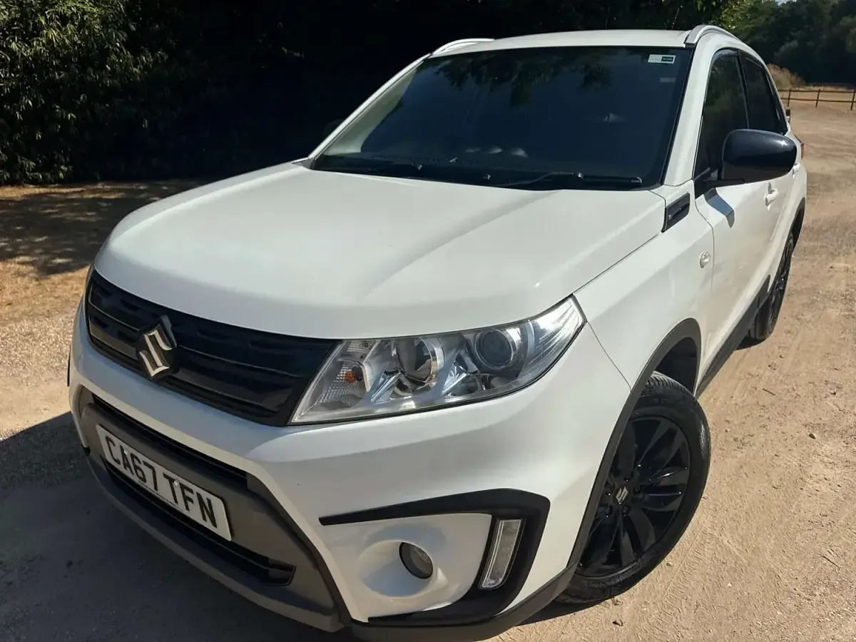 Used Suzuki Vitara SZ-T 120 HP (88 kW) 2018 White SUV