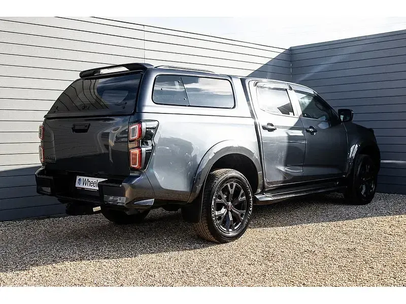 Used Isuzu D-Max 2024 Grey Pickup