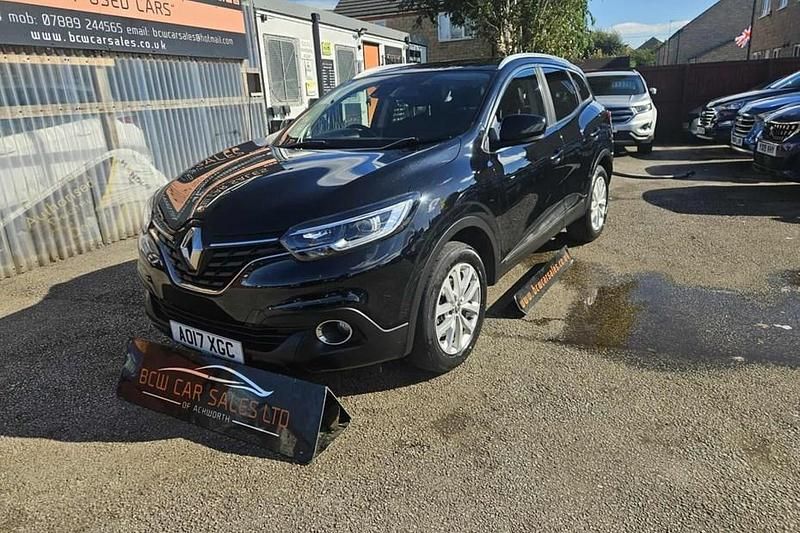 Black Used 2017 Renault Kadjar Dynamique SUV | £9,750 (Fair price) - Image 1/1