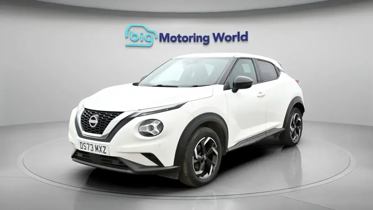 Usado Nissan Juke N-Connecta 114 CV (83 kW) 2023 Blanco SUV
