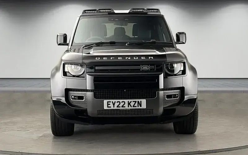 Usado Land Rover Defender Carpathian Edition 525 HP (386 kW) 2023 SUV