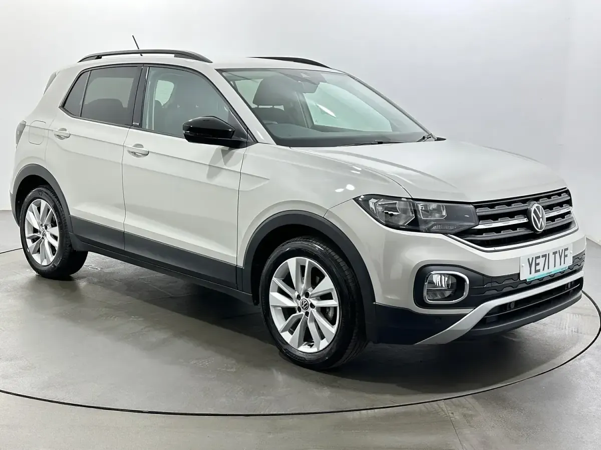 Used VW T-Cross Active 110 HP (80 kW) 2021 SUV